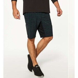 Lululemon Large T.H.E. Shorts Luxtreme 9" Green Black Pockets Stretch Mens L